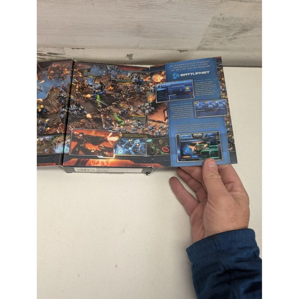 StarCraft II Wings Of Liberty PC Game Blizzard 2010 T Strategy Disc Manual